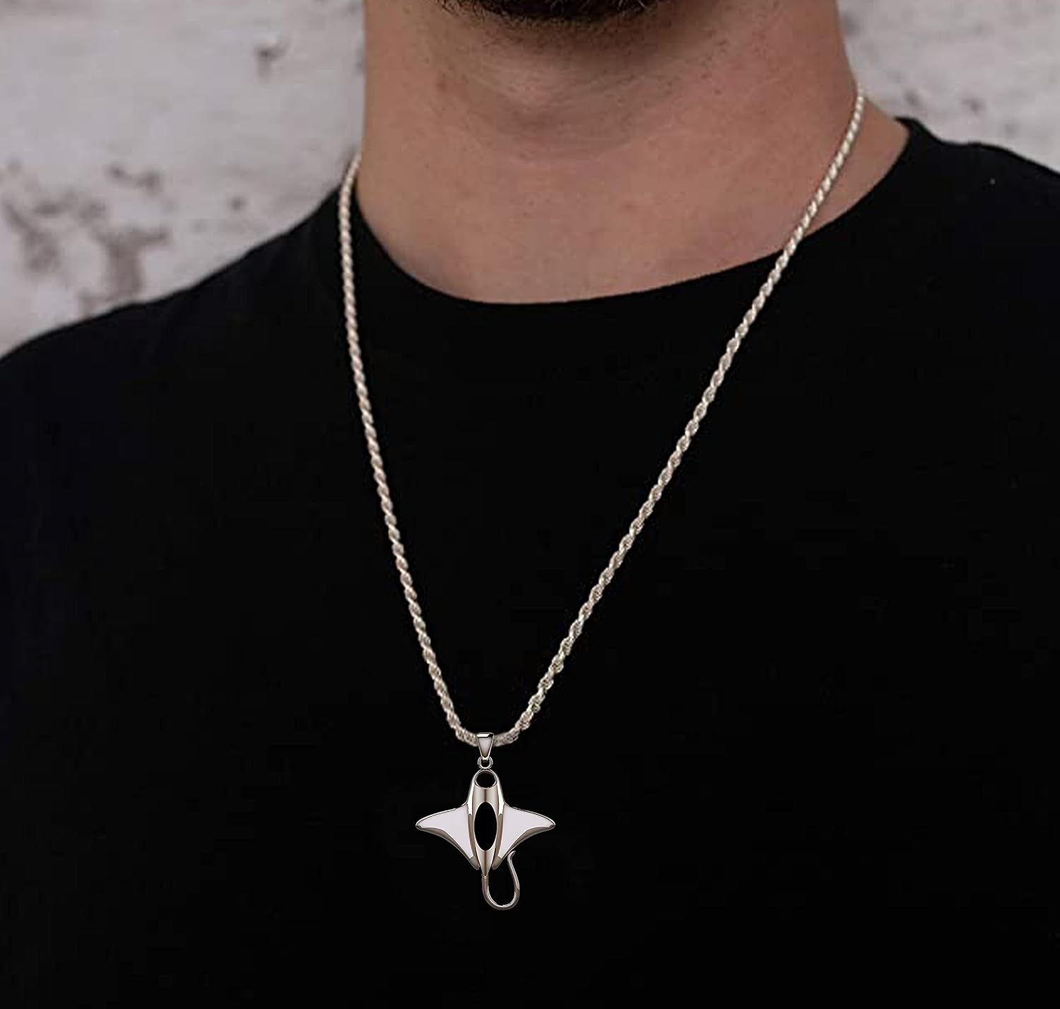 US Jewels Men's 925 Sterling Silver 30.5mm 3D Manta or Sting Ray Aquatic Pendant Necklace, 18in to 24in