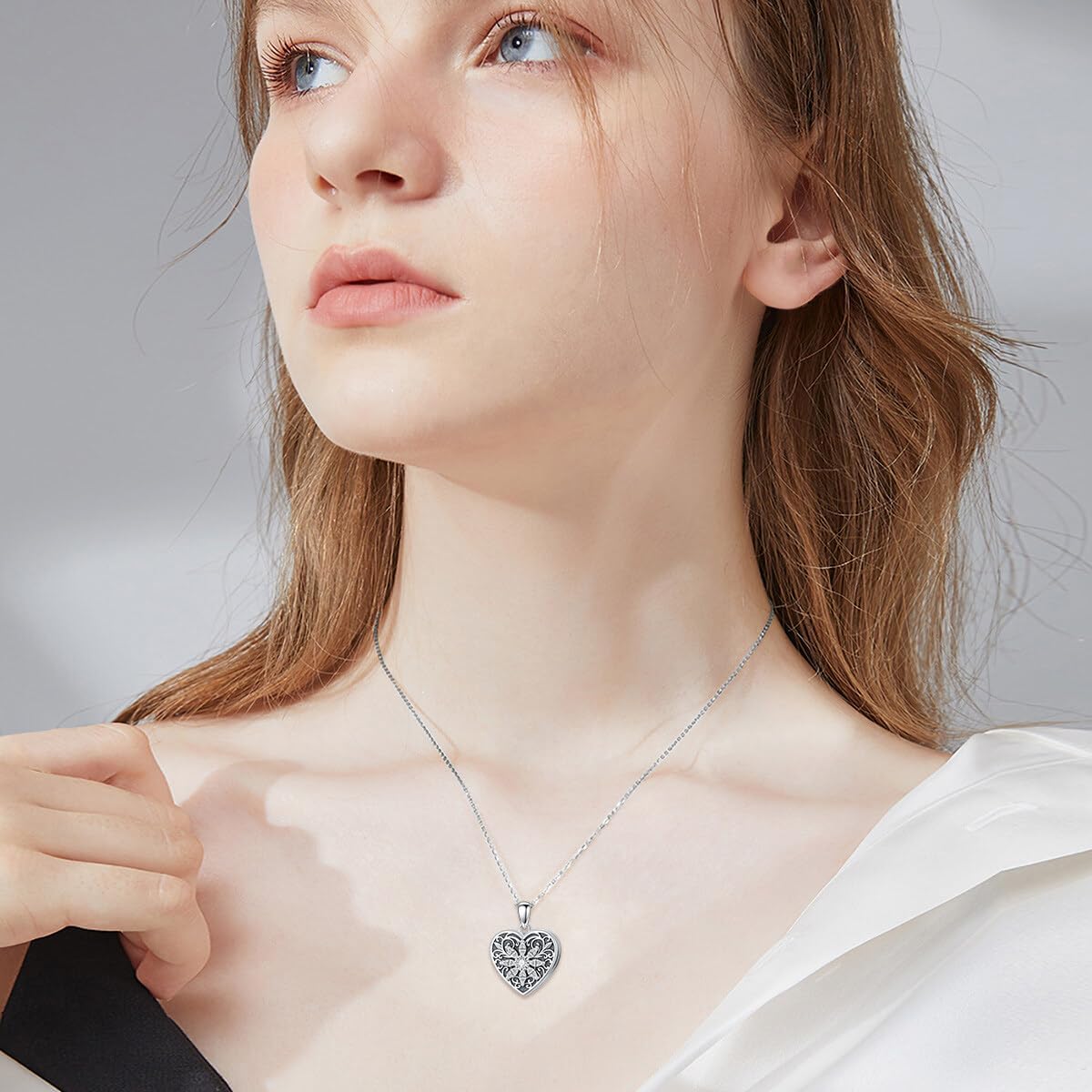 925 Sterling Silver Heart Locket Necklace for Women That Hold Pictures Ladies Jewelry Gifts