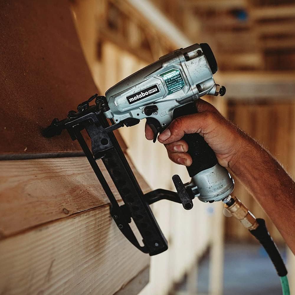 Metabo HPT PRO Finish Stapler, Pro-preferred Pneumatic Power Nailers, Finish Tool for Carpentry & Industrial Uses, All-Metal Key Component, 18 Gauge, 1/4' Crown Staples, Length 1/2' to 1-1/2', N3804A5
