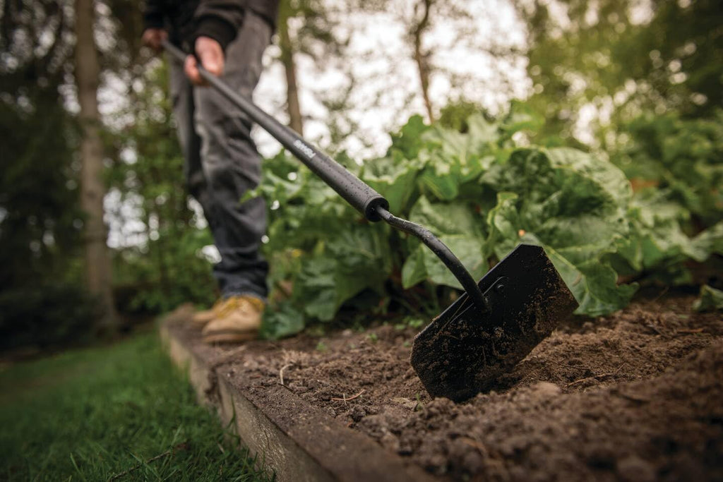 Fiskars Solid Hoe, Length: 155 cm, Width: 16 cm, Steel Head/Aluminium Handle, Black/Orange, 1016035