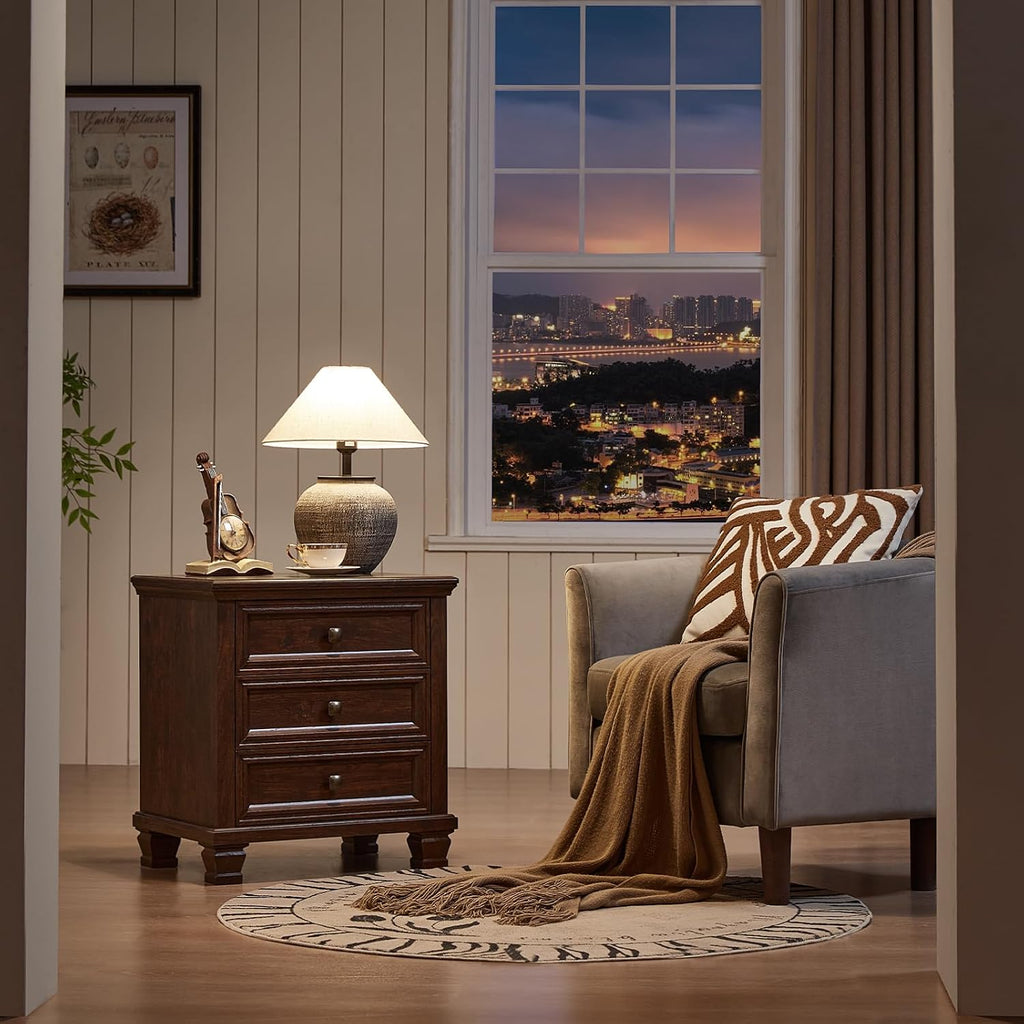 SAVOR LIFE Farmhouse Nightstand with 3 Drawers, Rustic Couch End Table with 4 Square Solid Wood Legs, Mid-Century Modern Bed Side Table with Storage, Small Dresser for Bedroom, Living Room, Walnut
