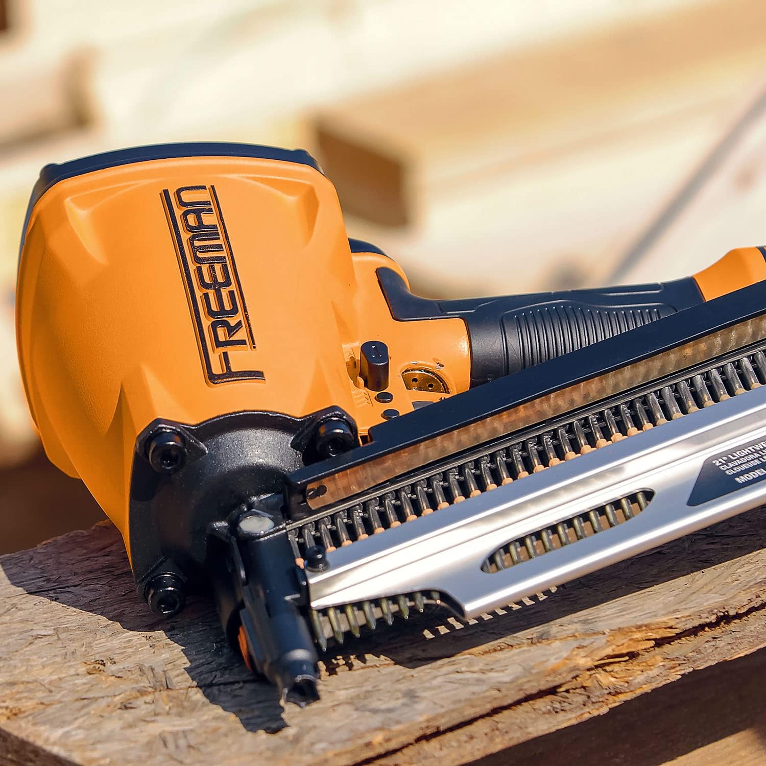 Freeman Compact Lightweight Pneumatic 21° 3-1/4' Framing Nailer | G22183CLW | Framing, Subfloors, Roof Decking, Pallet and Shipping Crate Assembly, Wood Fencing