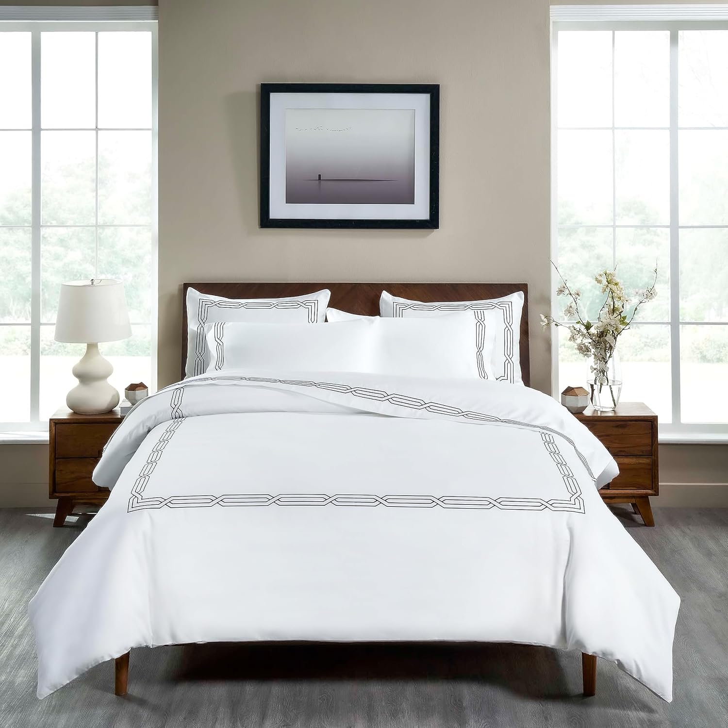 Superior Egyptian Cotton 1200 Thread Count Embroidered 3-Piece Duvet Cover Set, 1 Duvet Cover, 2 Pillow Shams, Bedding Essentials Decor, Soft Comforter Cover, Full/Queen, White/Navy Blue