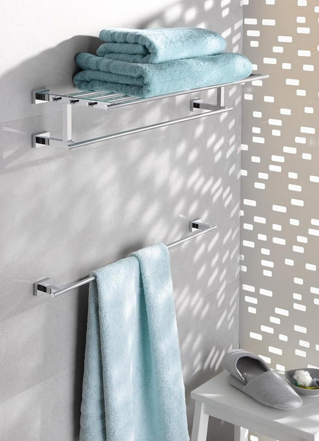 Grohe Essentials Cube 24 In. Towel Rail, StarLight Chrome