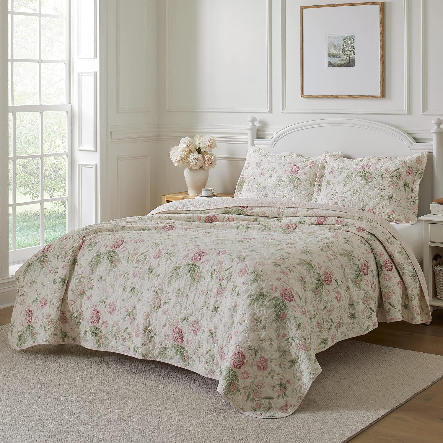Laura Ashley - King Quilt Set, Reversible Cotton Bedding with Matching Shams, Lightweight Home Decor for All Seasons (Breezy Floral Pink/Green, King)